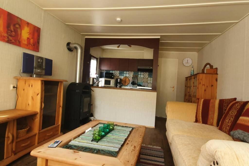 ベンネッケンシュタインTiny House Mit Indianerzelt Und Lagerfeuer Im Harzアパートメント エクステリア 写真